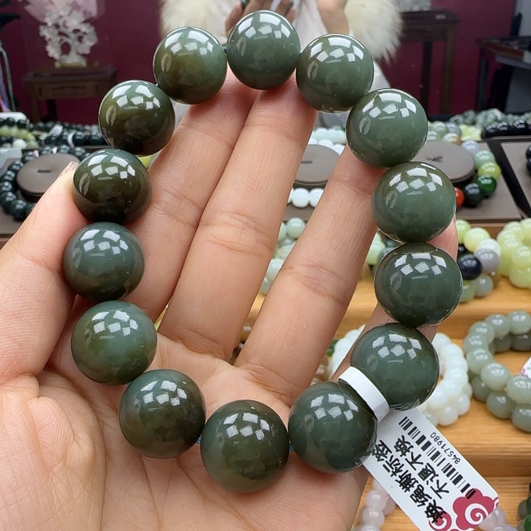 和田玉未镶嵌手链