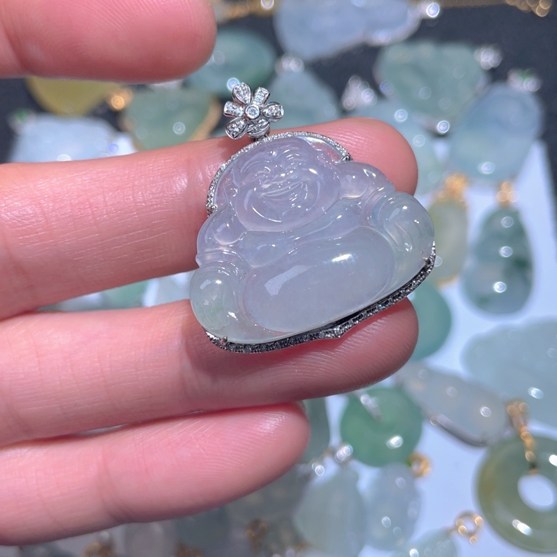 翡翠颈饰18K金镶嵌翡翠