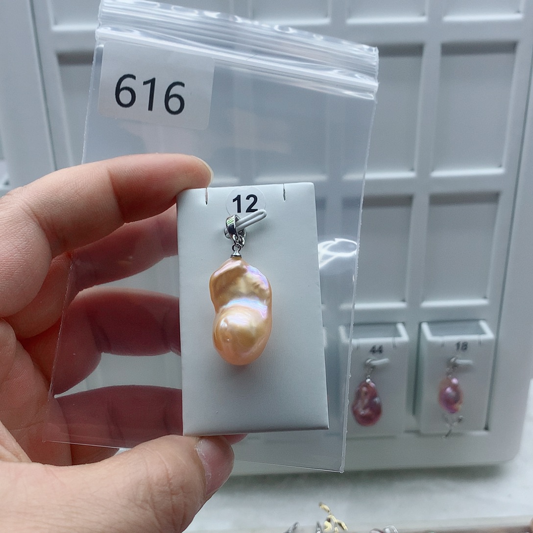 淡水珍珠吊坠(不含链)合金