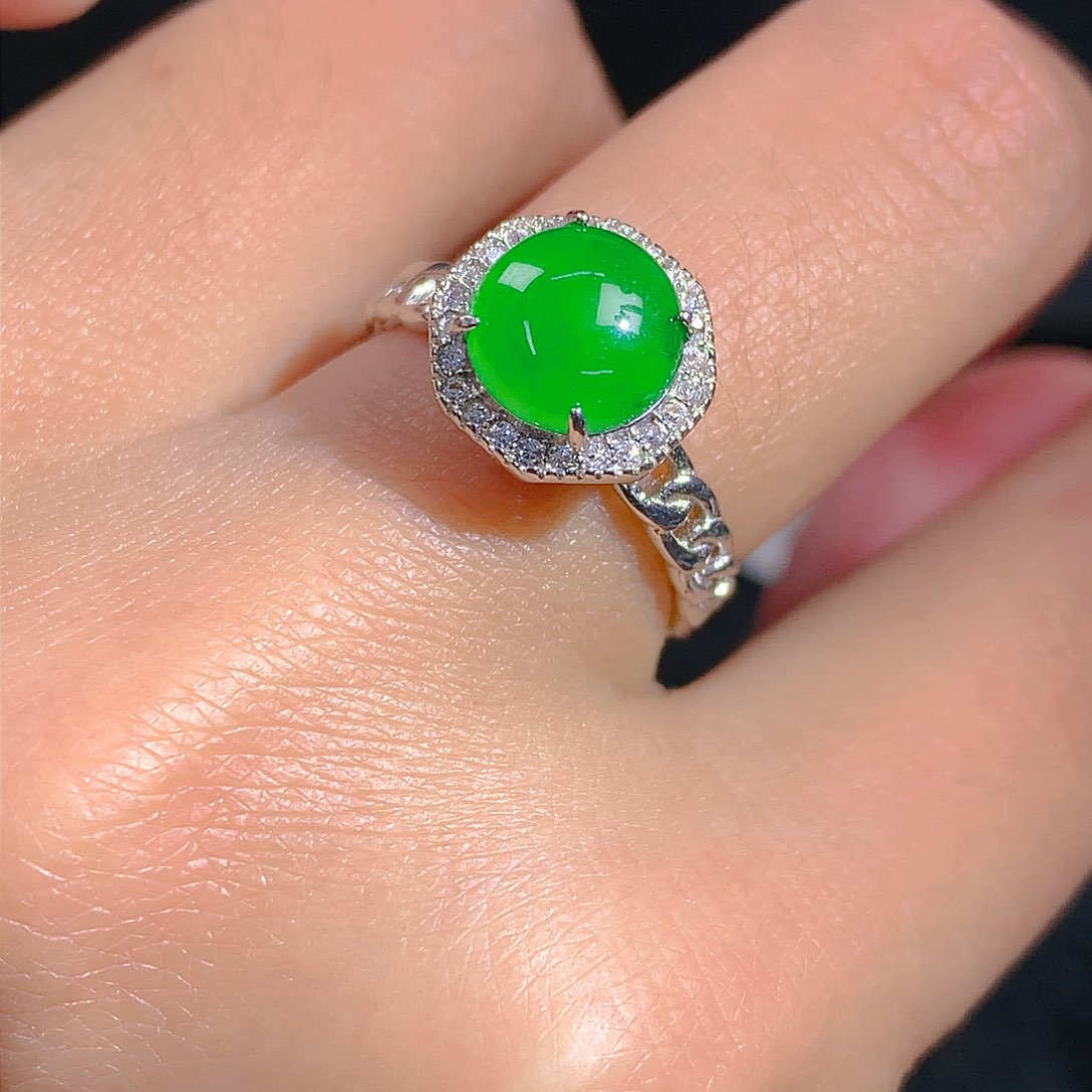 翡翠颈饰银S925镶嵌吊坠