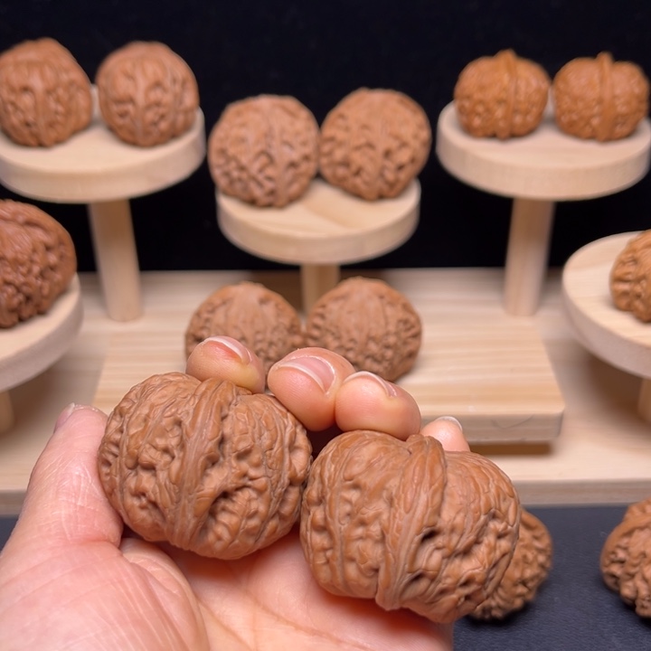 文玩核桃吊坠40全品元宝