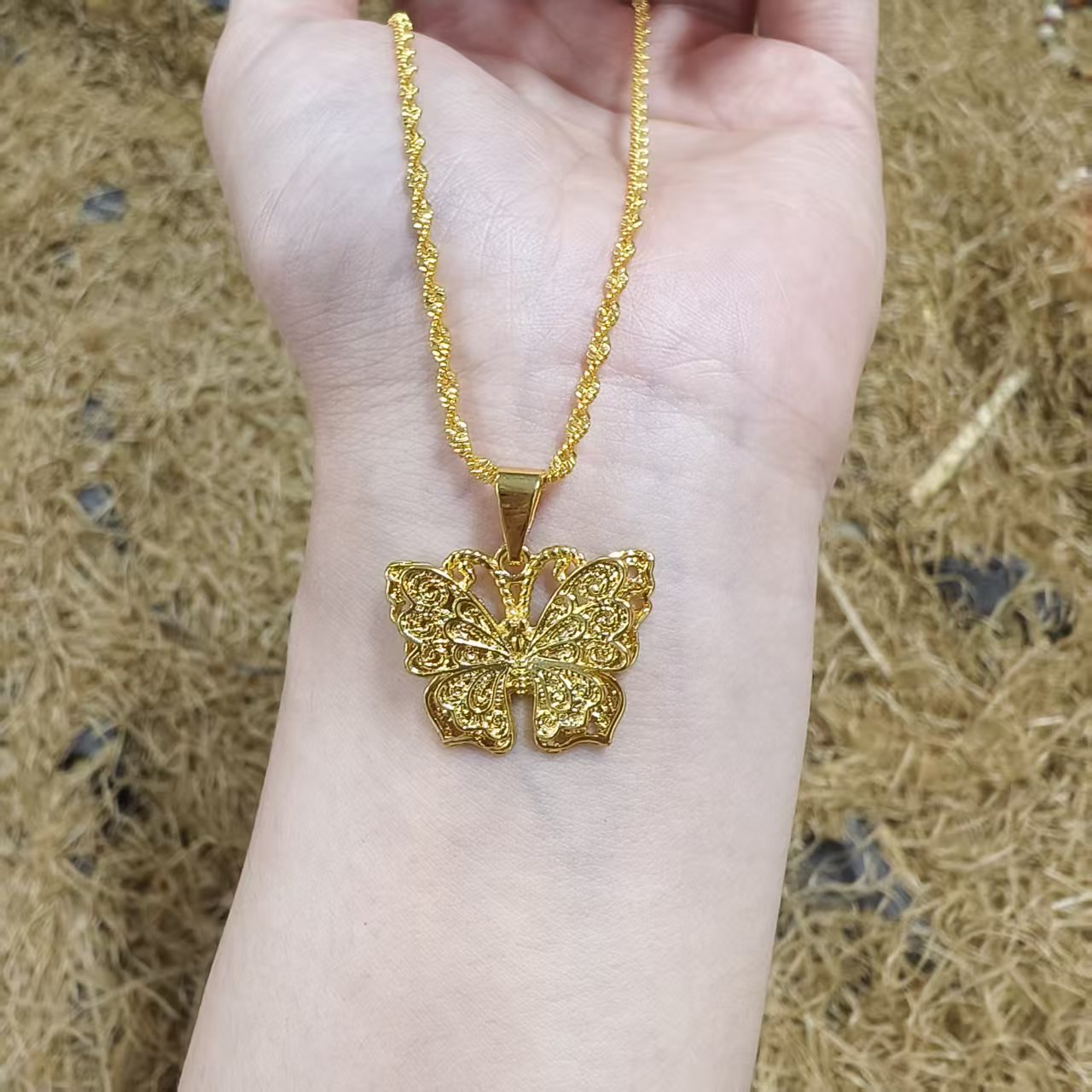 一个现代家居复古摆件ZF031