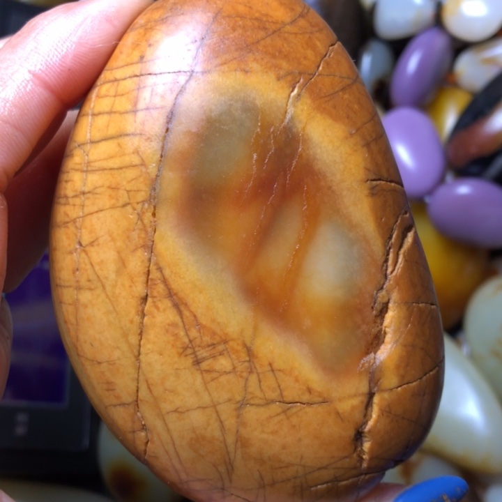 和田玉（翠青玉）未镶嵌珠宝奇石