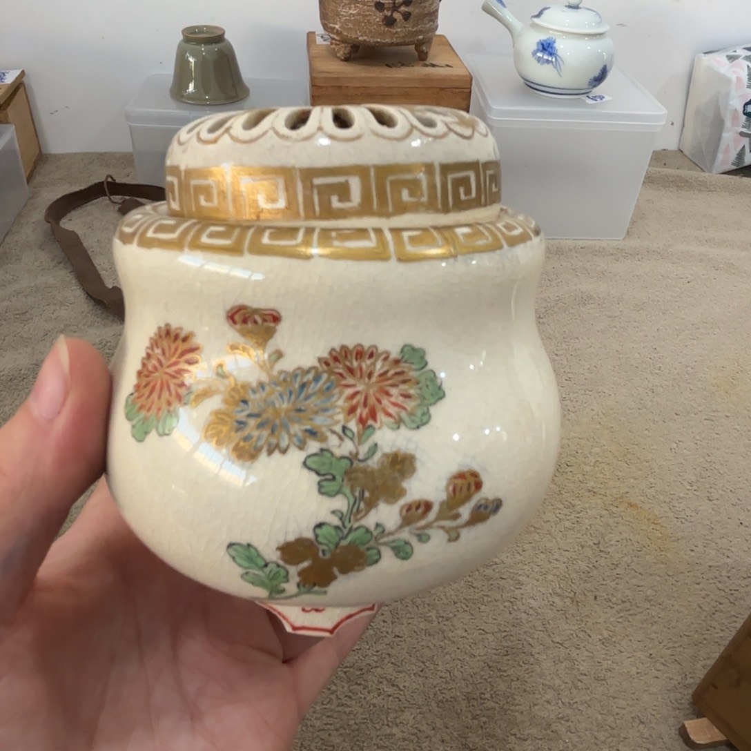 瓷片非常好看漂亮的物品 