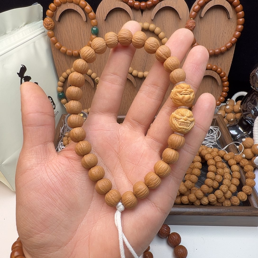 ༀ****吊坠猴头核桃南瓜