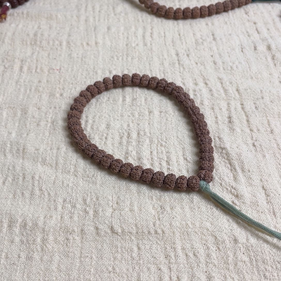 日***.金刚菩提吊坠原生态平细小金刚全品无黄