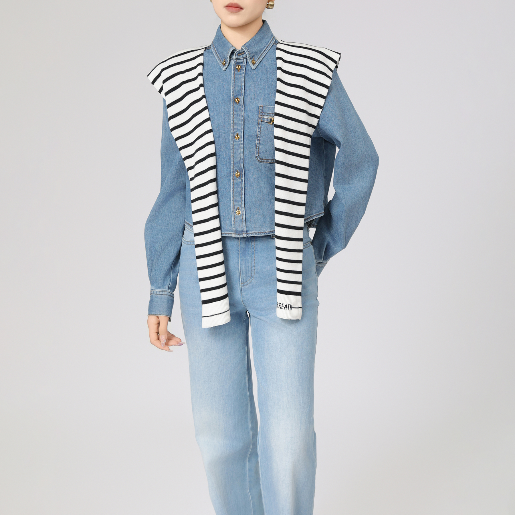 GIRDEAR/哥弟新款黑白条纹披毯时尚潮流秋冬百搭针织披肩1800042