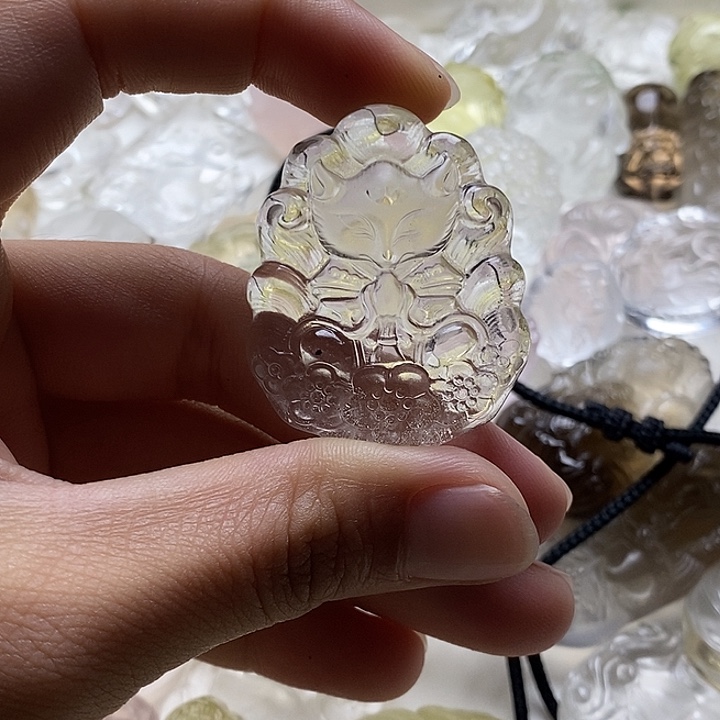 未镶嵌颈饰水晶水晶吊坠