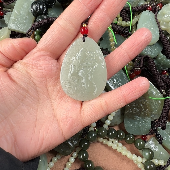 和田玉颈饰未镶嵌