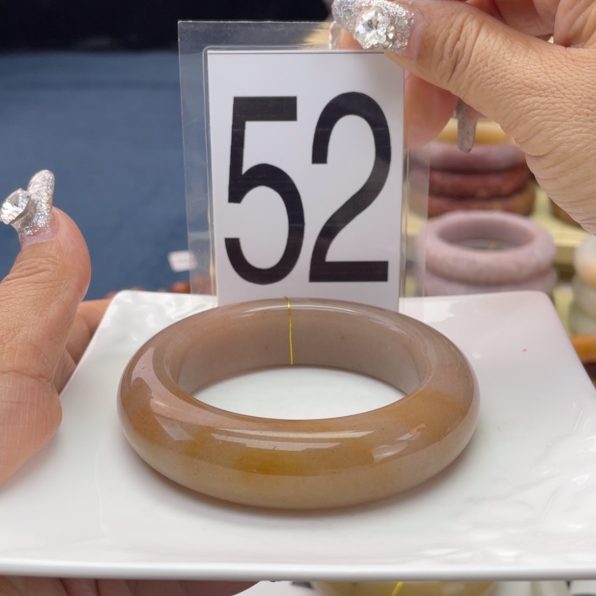 【闪购商品】石英质玉未镶嵌手镯