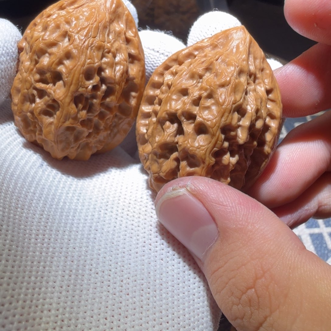 文玩核桃把件沈阳鸡心