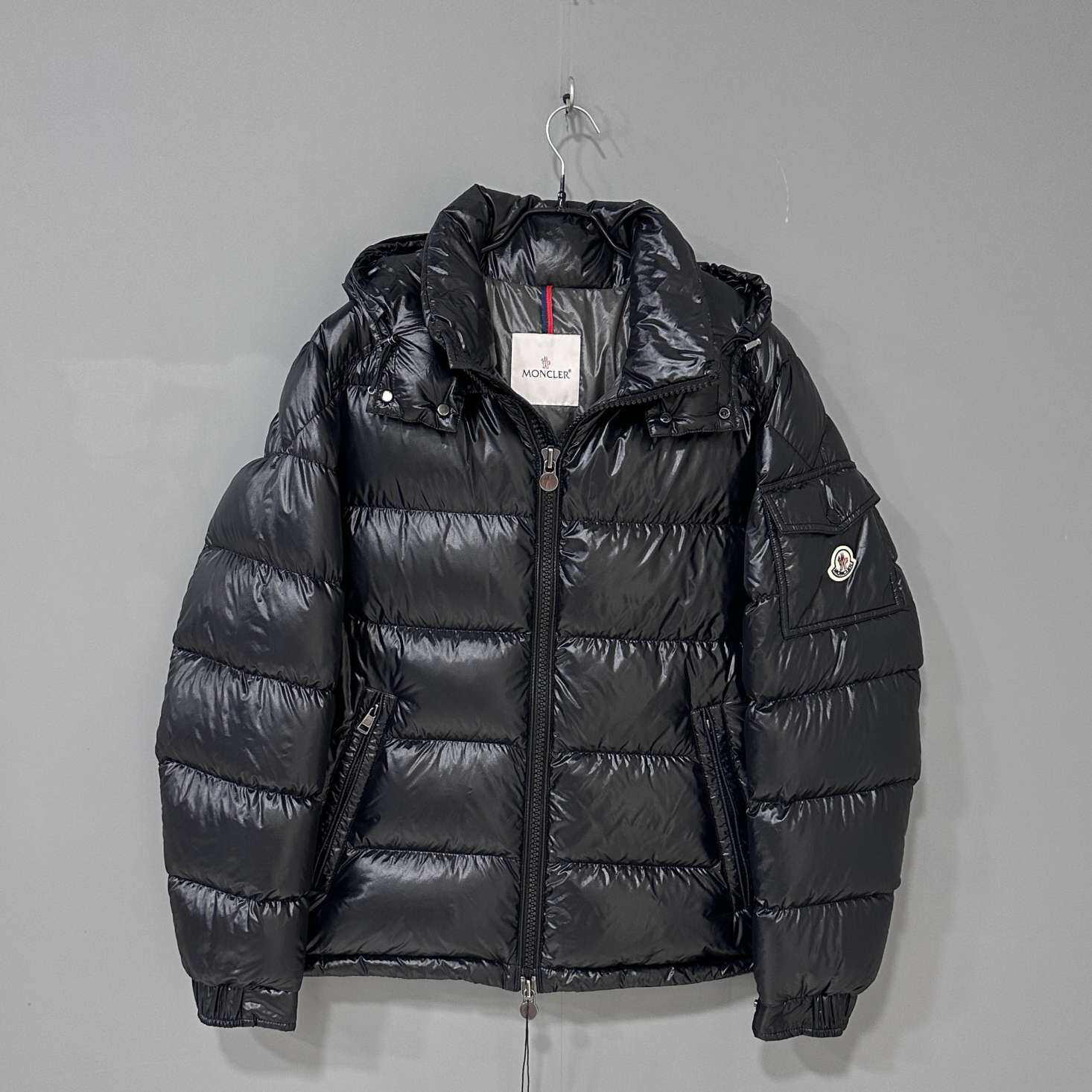 未使用 MONCLER maya黑色连帽羽绒服/3码/99826