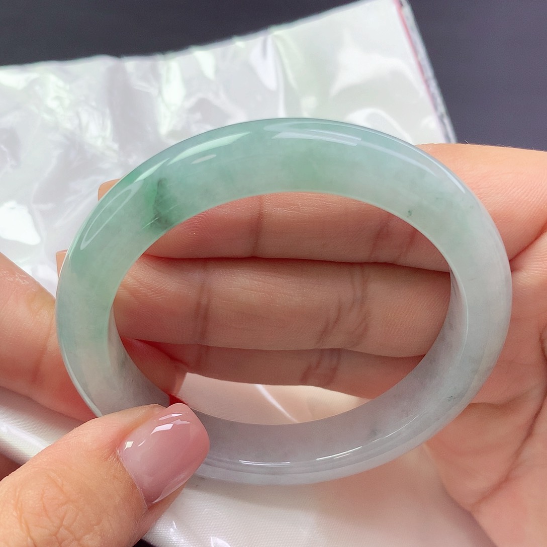 【闪购商品】未镶嵌手镯翡翠a 132303