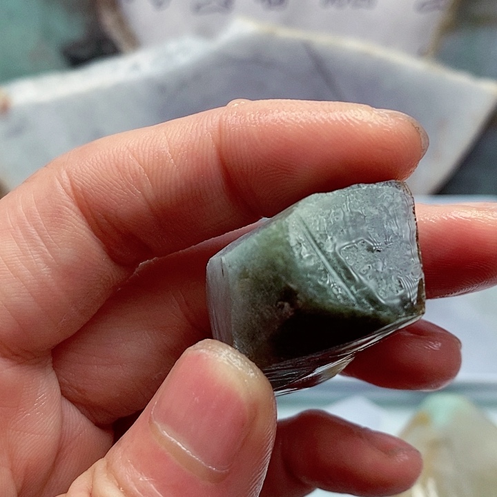 翡翠颈饰未镶嵌缅甸翡翠A货边角