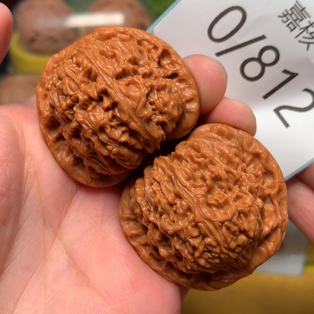 文玩核桃把件红皮球疆42