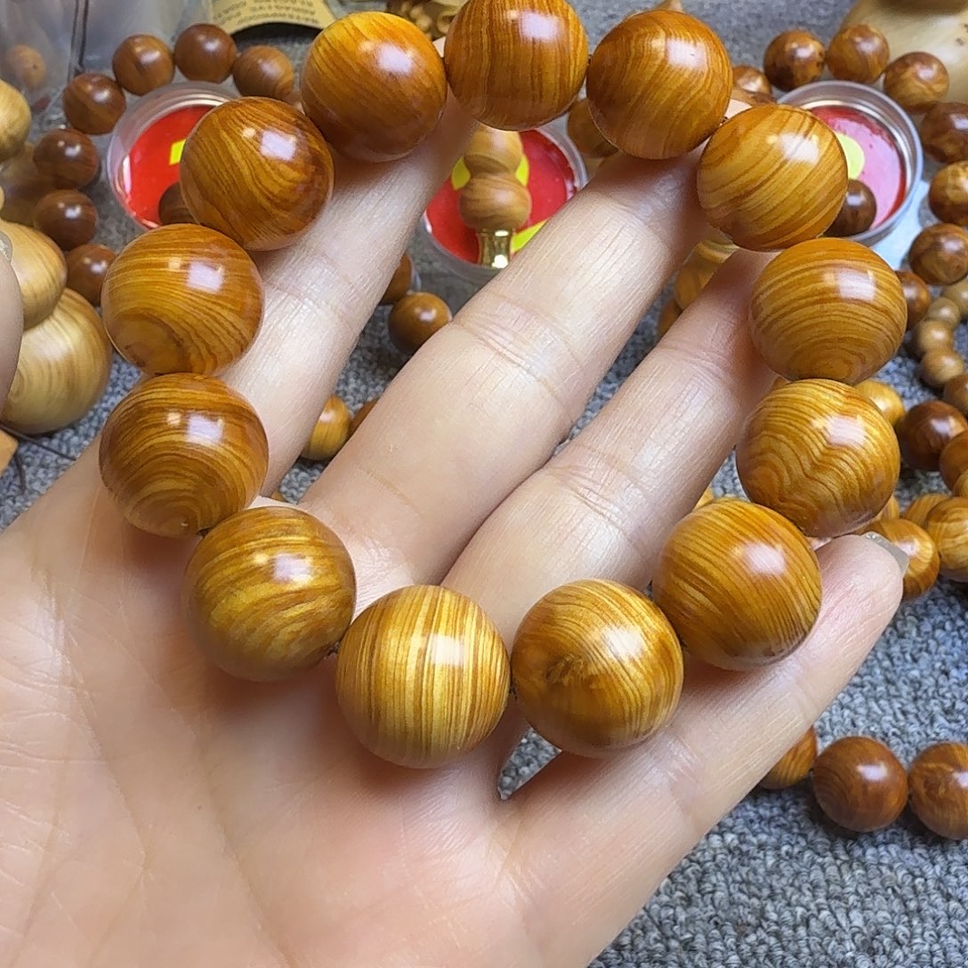 崖柏太行崖柏1.8红油骨料玉化