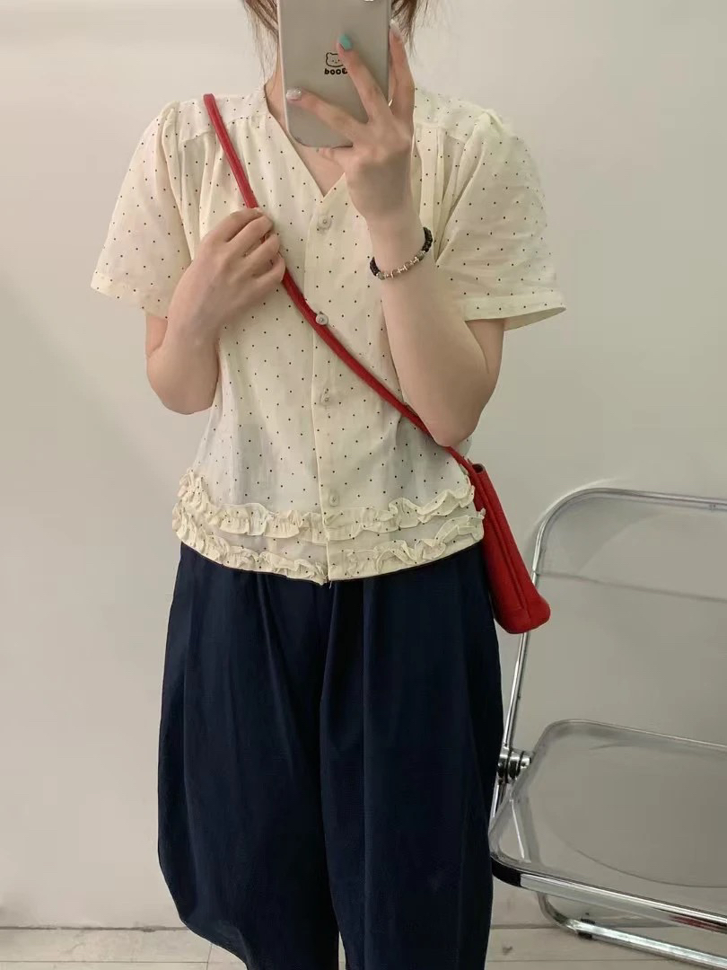 9917#下摆花边V领小衫夏季