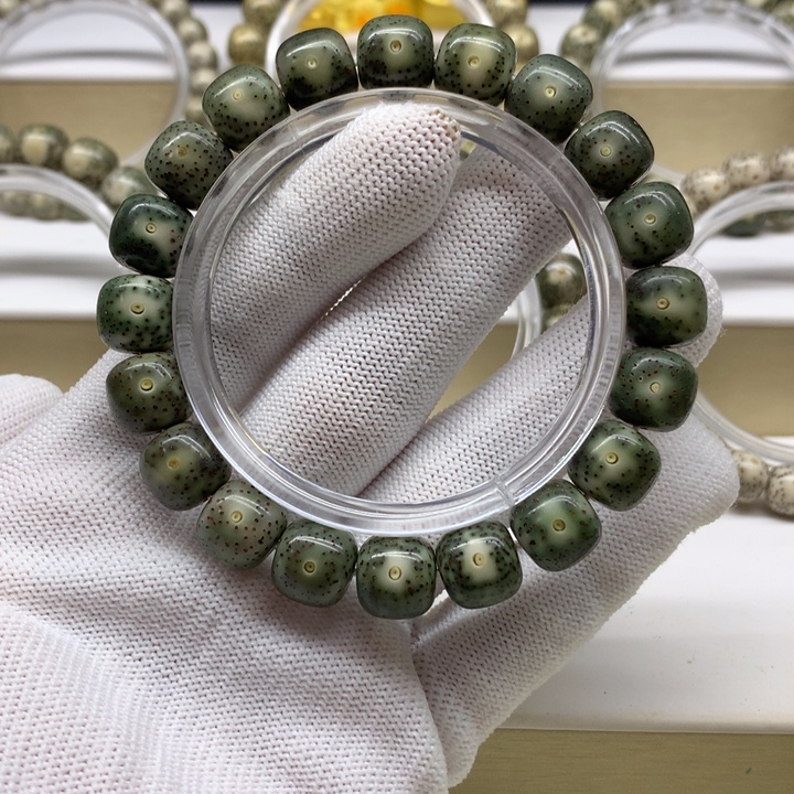 手串星月菩提16号 绿幽灵12/11