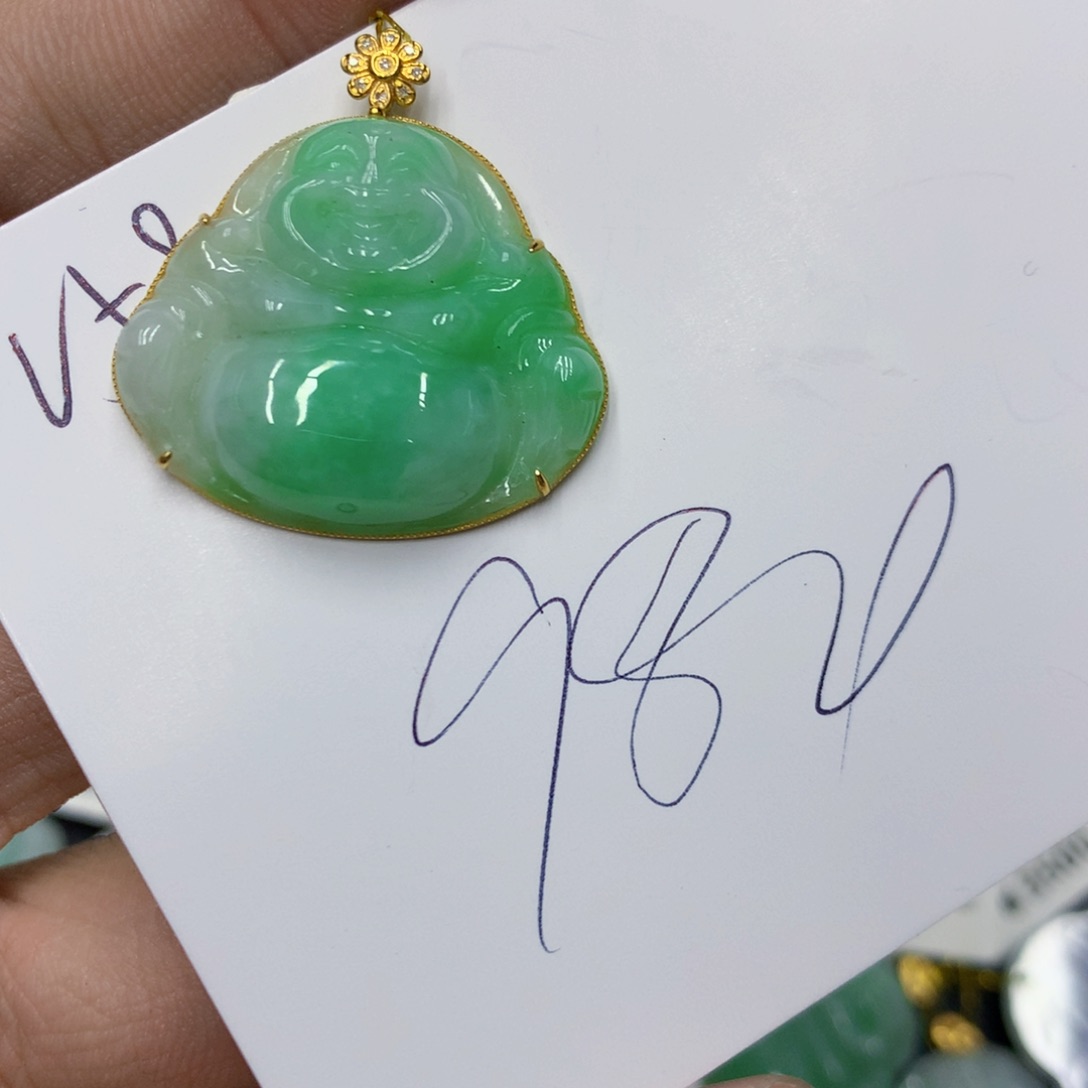 翡翠颈饰18K金镶嵌翡翠