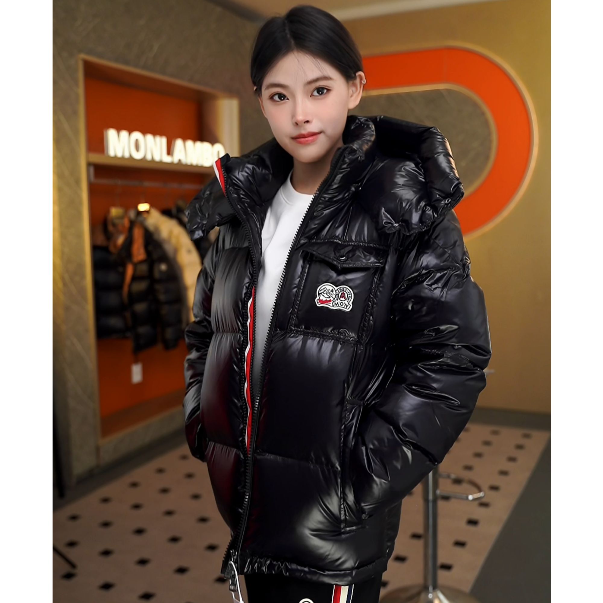 蒙口兰伯新款新国标90白鸭绒经典男士亮面短款防水轻盈连帽羽绒服