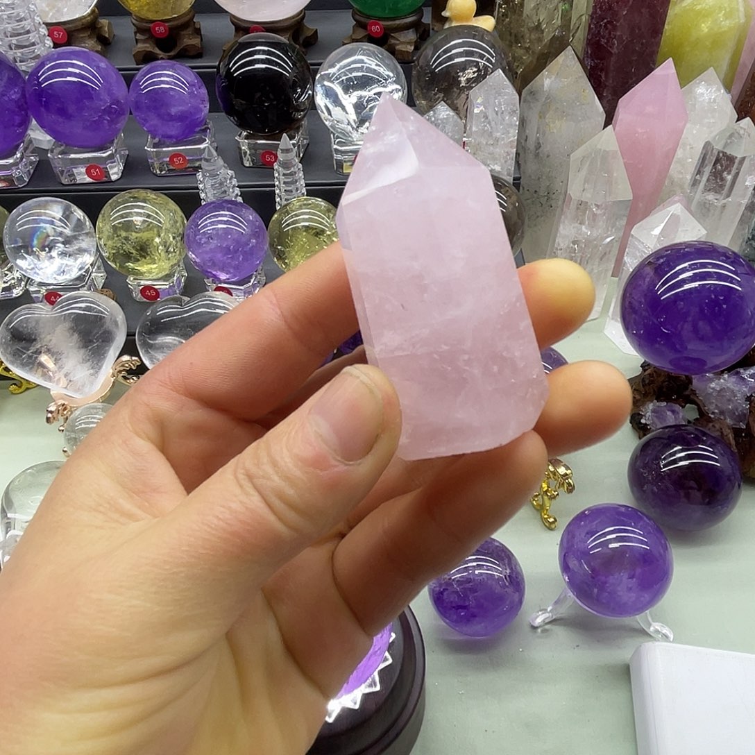 天然粉色水晶柱桌面摆件
