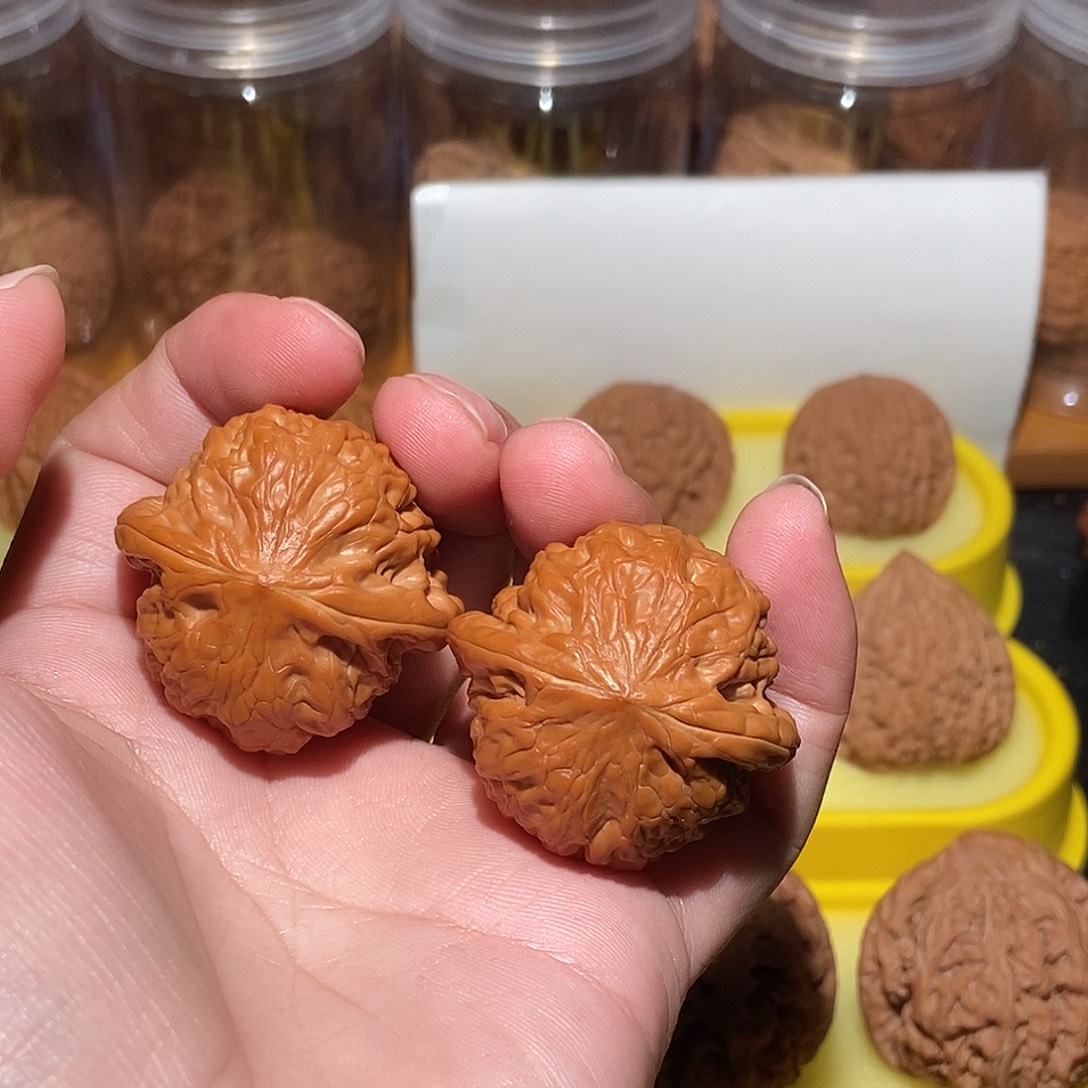 文玩核桃吊坠38铁锤妹妹