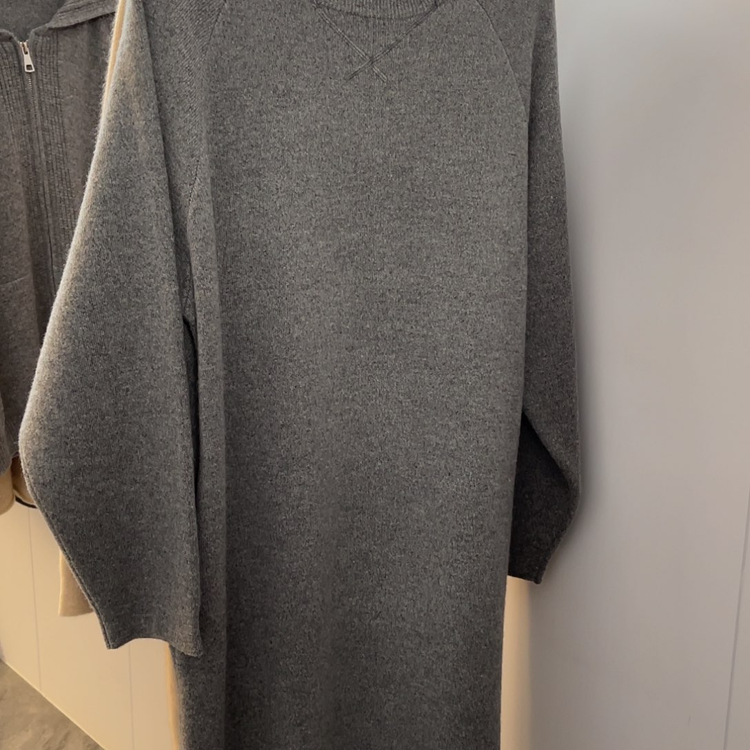 筱***ง单品 圆领 连衣裙 灰色