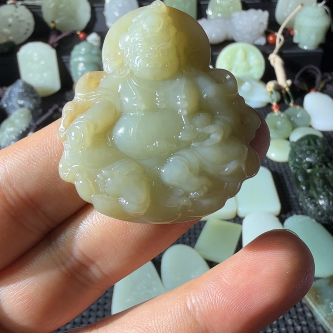 和田玉未镶嵌颈饰