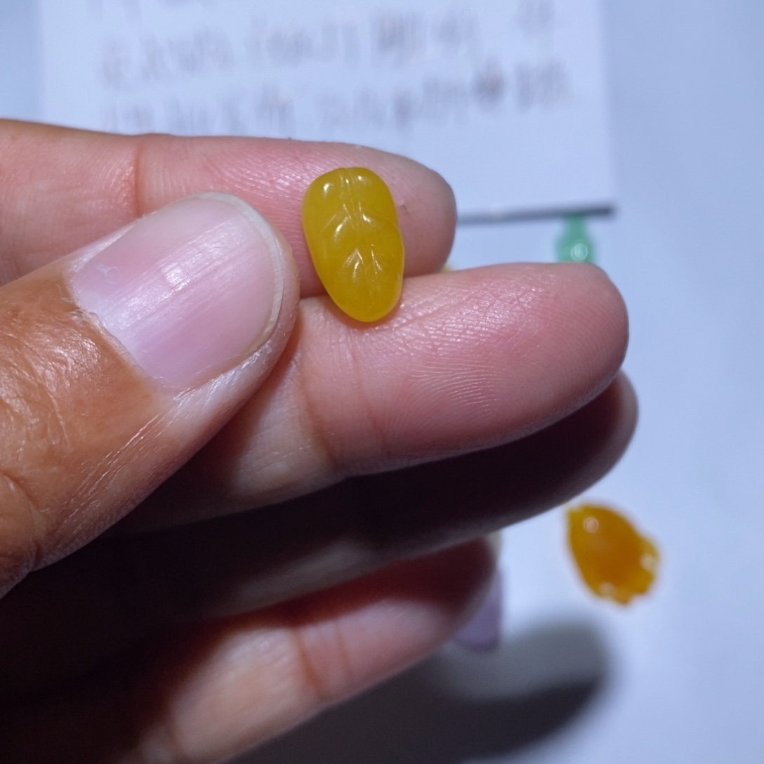 颈饰未镶嵌翡翠2