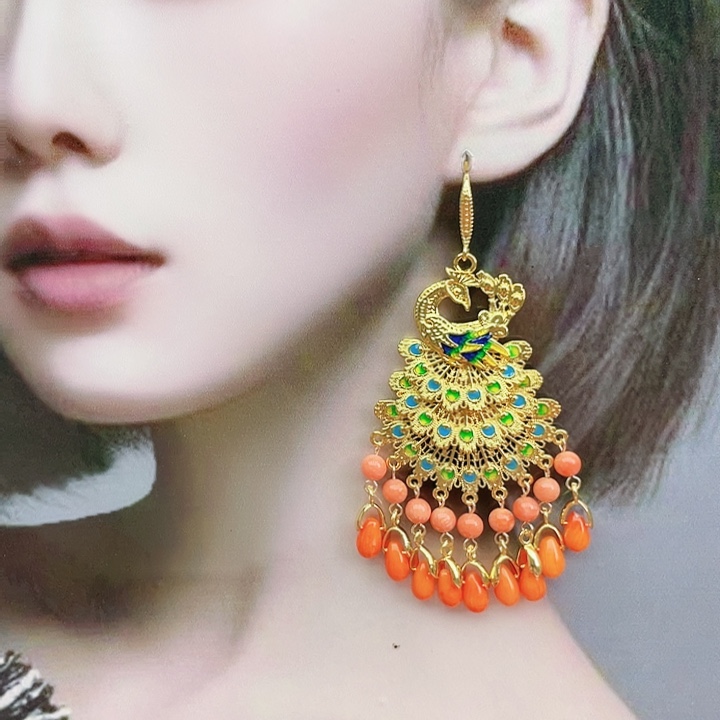 石英质玉耳钉合金孔雀99