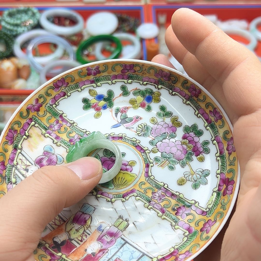 龚***8瓷器96852558899月