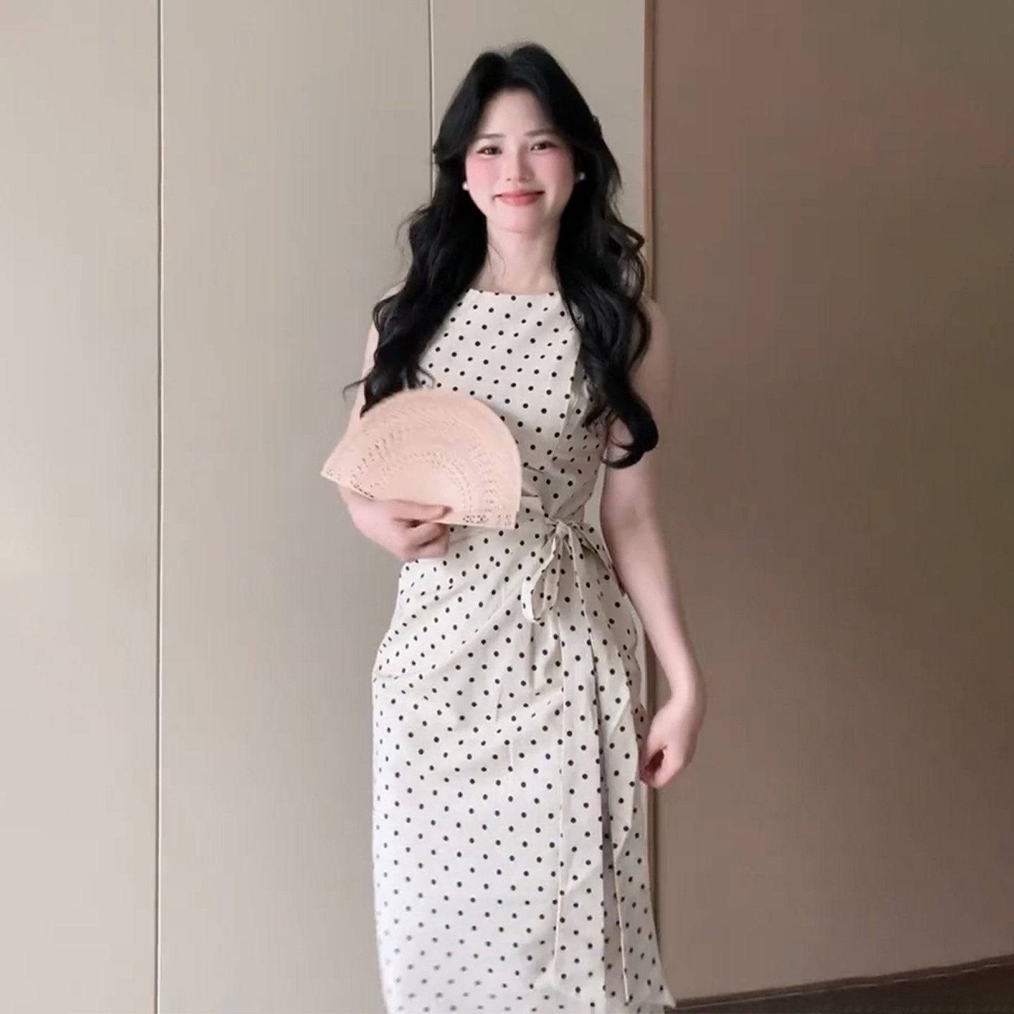 法式白色波点巨好看连衣裙子女夏季2025收腰独特漂亮绝美长裙5633