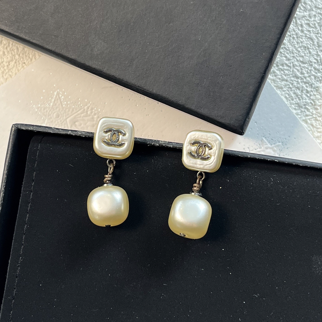95新 Chanel/香奈儿 泡泡中古Chanel珍珠方块吊坠耳钉