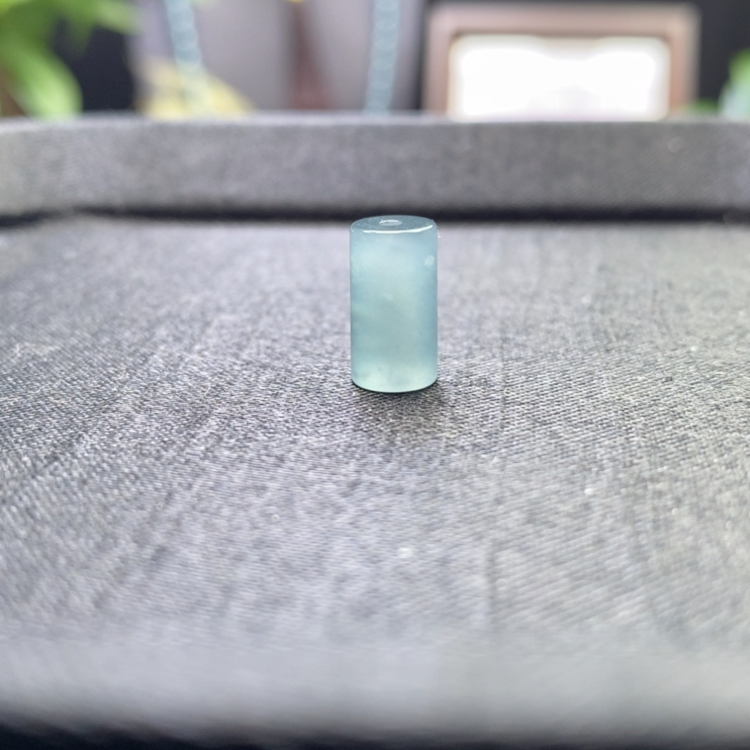 翡翠未镶嵌手链12*6.7桶珠