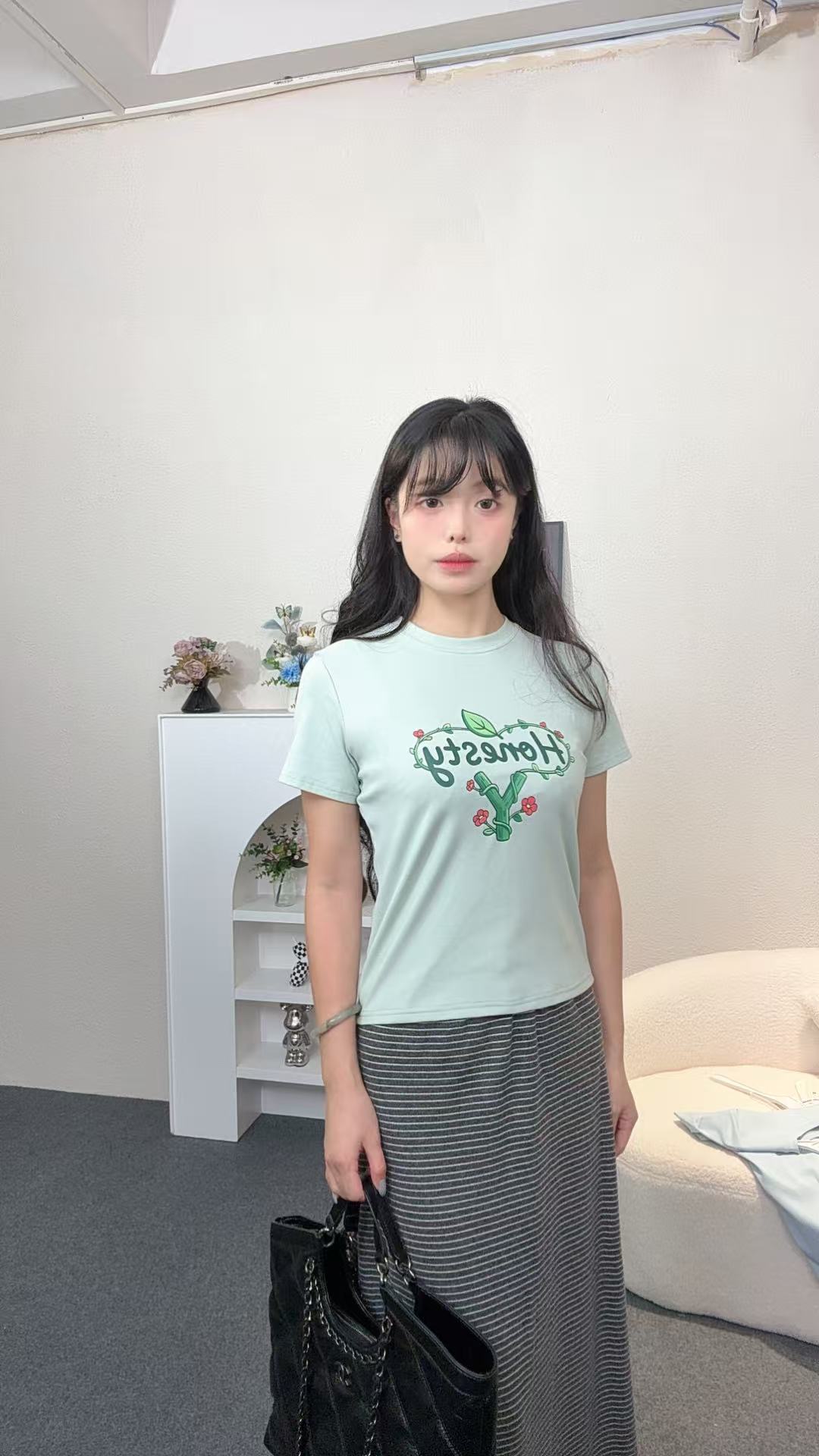 圆领女常规印花T恤针织套装简约短袖植物花卉