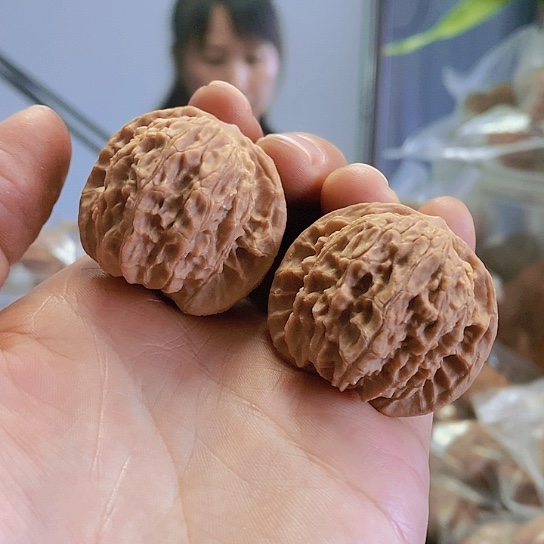 【闪购商品】把件文玩核桃36.5黄杆