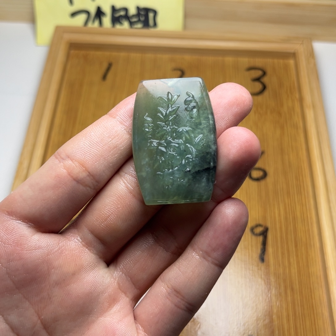 ㅤ***ㅤ蛇纹石玉未镶嵌颈饰