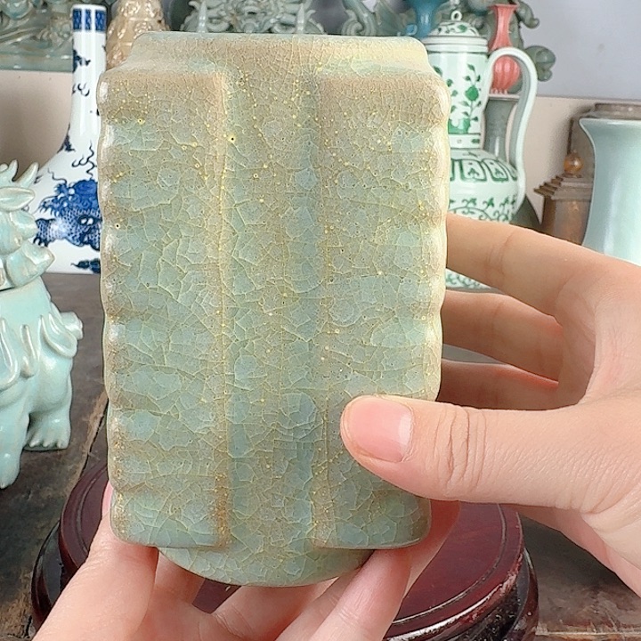 官窑尊瓶品相完美