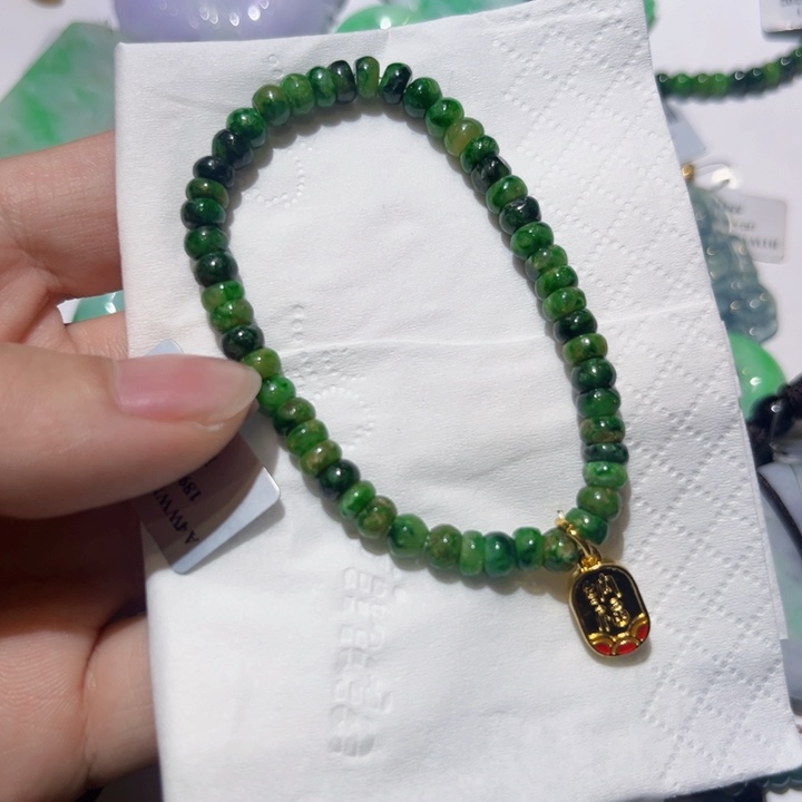 翡翠颈饰未镶嵌天然翡翠A货