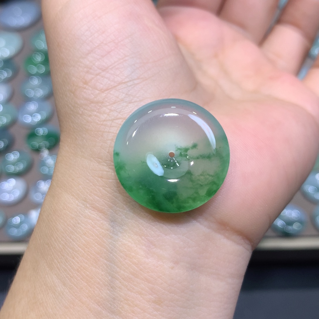 翡翠未镶嵌颈饰平安扣 24.3*6