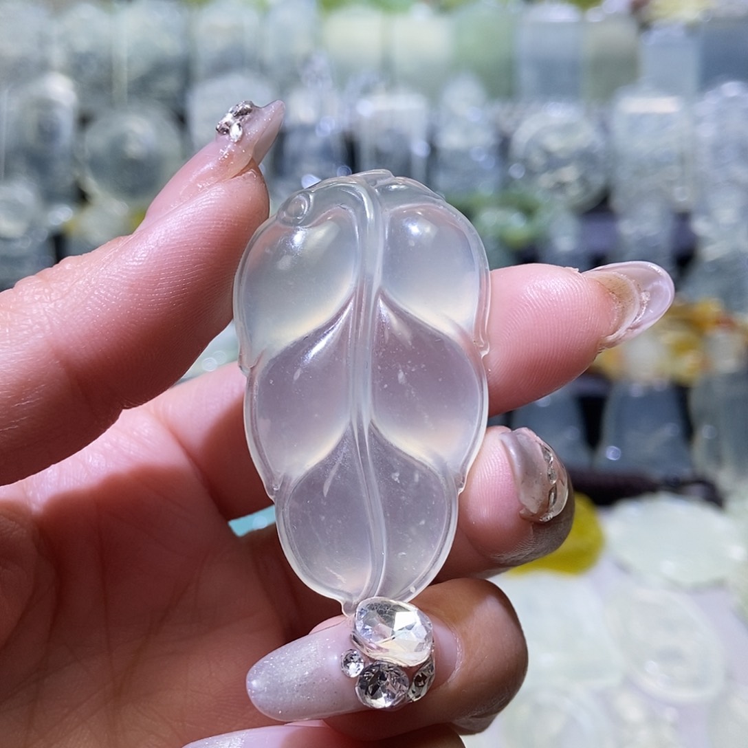 岫玉吊坠未镶嵌吊坠