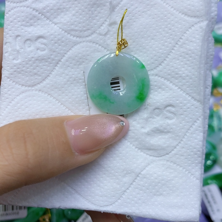 颈饰18K金镶嵌翡翠