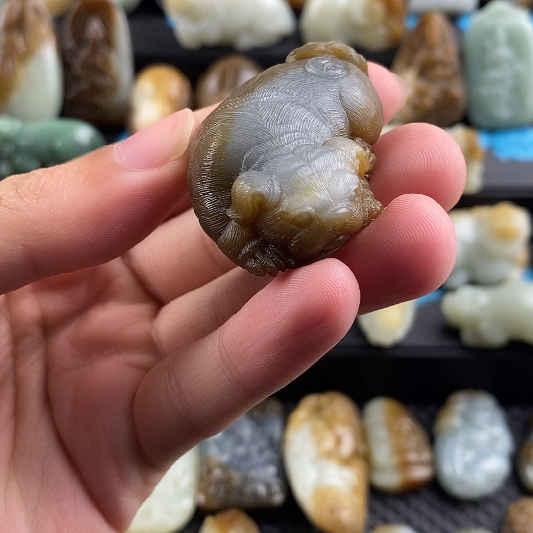 和田玉挂件未镶嵌