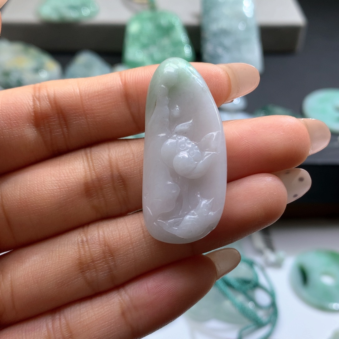 翡翠未镶嵌颈饰翡翠