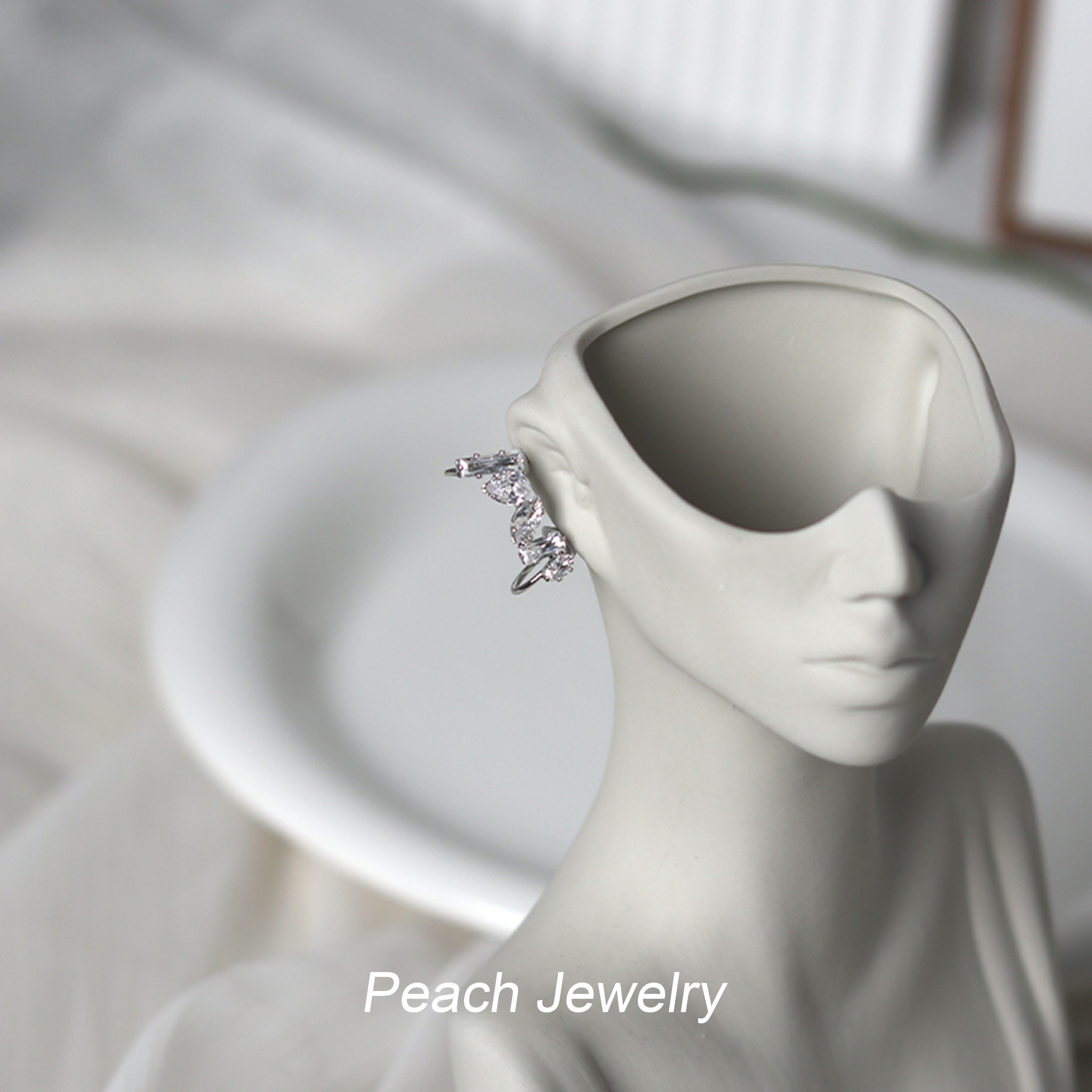 合金合成锆石耳饰 单只锆石耳夹 TT472 多样性发一颜色微差