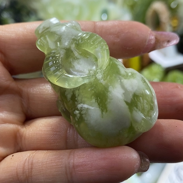 岫玉未镶嵌岫玉吊坠