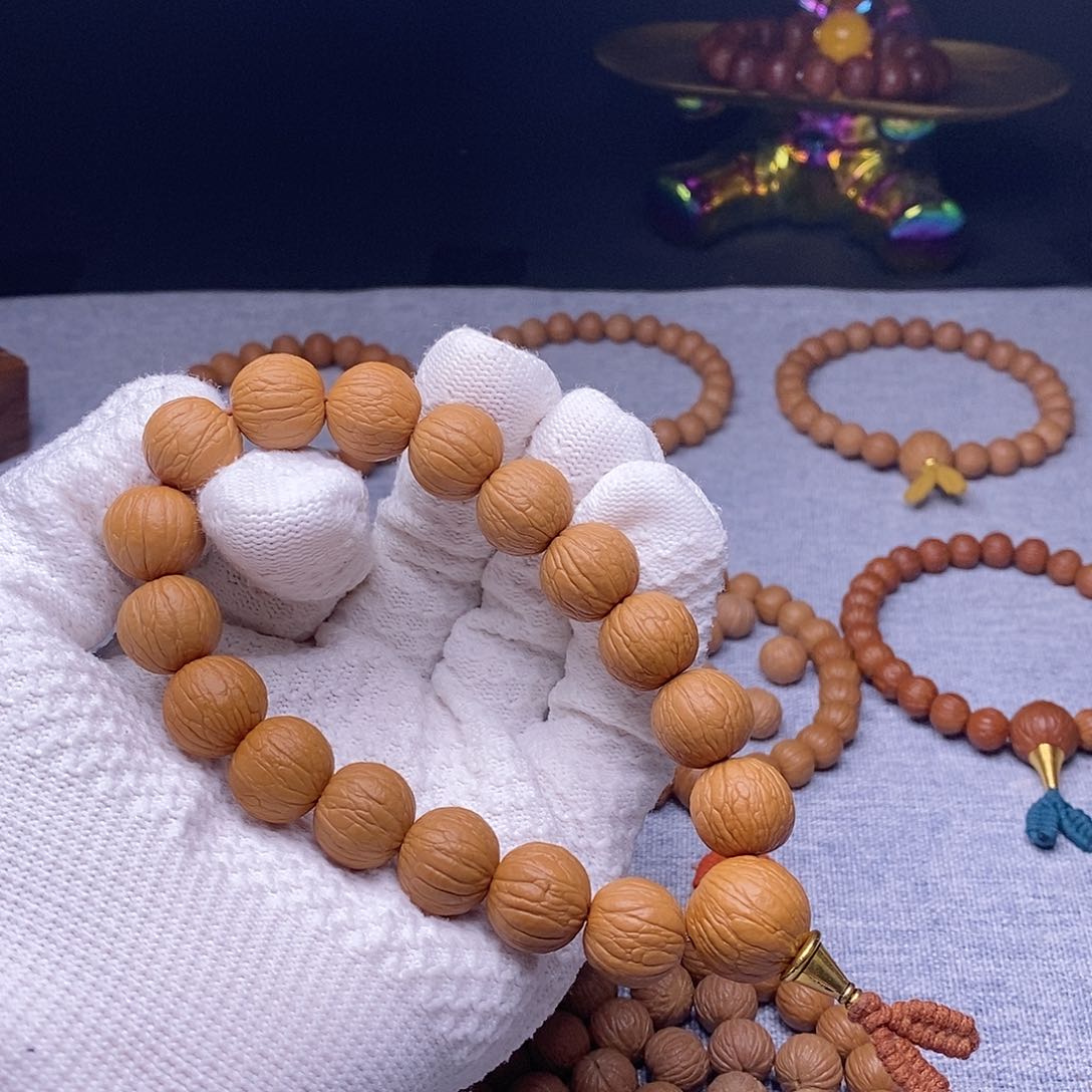 猴头核桃吊坠老*.聚宝盆388