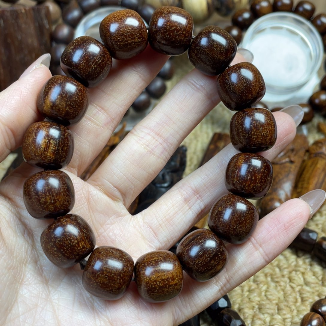 贡木其他用****9贡木手串