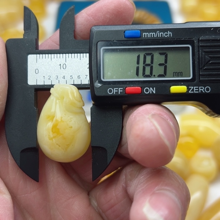 琥珀（矿物珀）裸石未镶嵌