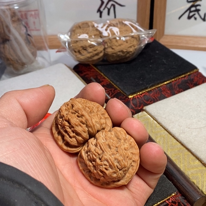 文玩核桃把件初*?核桃